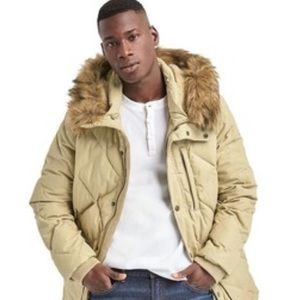 Men's Gap Sherpa lined Parker coat w/fur